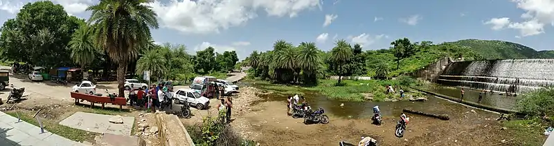 A panoramic view looking 180 degrees around the Sarju Sagar Dam in 2019