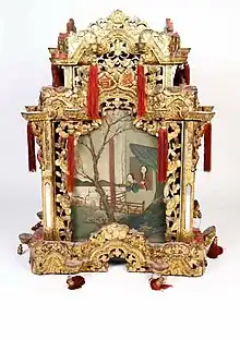 Antiquities of the Revival Lê dynasty draw 2 girls looking at the scenery