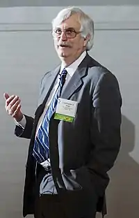 Photograph of Christopher Dede, speaker at LISE 2008 (Leadership Initiative in Science Education, 8th Annual Conference), "New Media and Technology in Science Education", April 28โ29, 2008, organized by the Chemical Heritage Foundation.