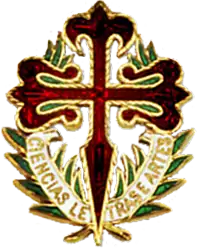 A red Cross of Saint James set upon a laurel wreath with the words, "Ciencias Letras e Artes"