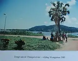 View on the bank of the Ubangi river, in Zongo, Sud-Ubangi, DRC - (August 16, 1985)