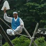 Tightrope walking, Jultagi