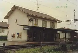 station building, track-side (1991)