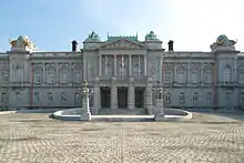 Akasaka Palace main entrance