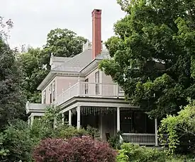 The William A. Hall House was built in 1890–92 in the Colonial Revival stye.  It is now the Readmore Inn.(2013)