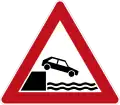UferRoad may end suddenly in a water area (quay or ferry slip ahead)
