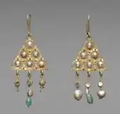 Pair of Byzantine earrings; 7th century; gold, pearls, glass and emeralds; 10.2 x 4.5 cm; Cleveland Museum of Art (Cleveland)